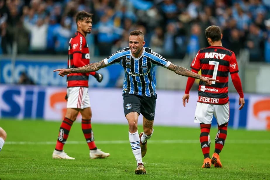 Poderia ser qualquer adversário, menos o Flamengo