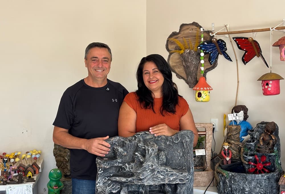 Moradores usam criatividade para decorar residência
