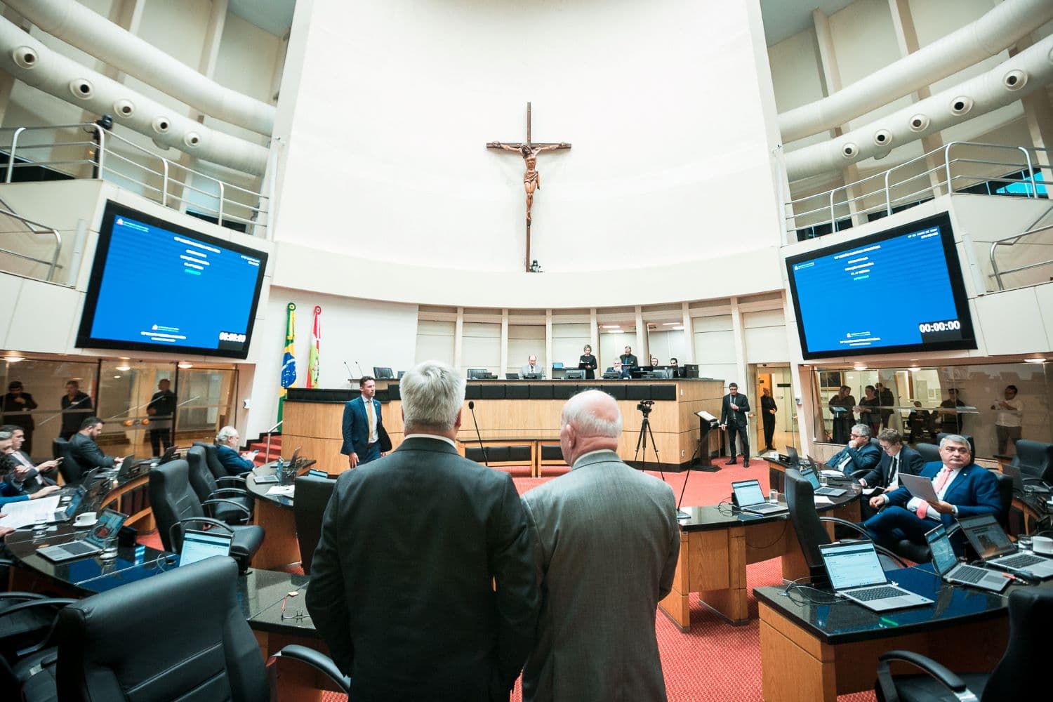 Benefícios fiscais desafiam equilíbrio do orçamento de SC em 2026