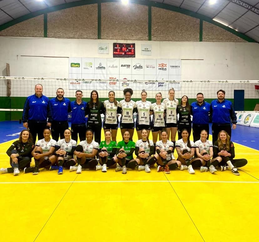 Na estreia do Estadual, Pinhalense/Zagonel vira o jogo e conquista vitória em casa