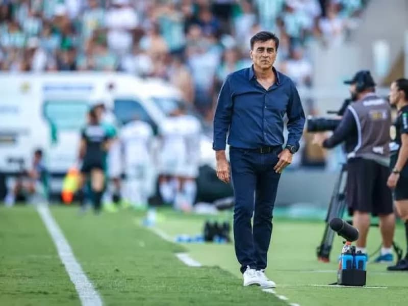 Fim da “Era Quinteros”, início de mais incertezas