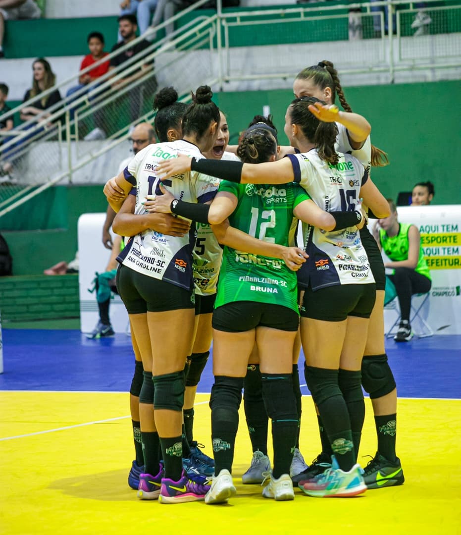 Pinhalense/Zagonel Voleibol estreia em casa no Estadual com clássico contra Chapecó