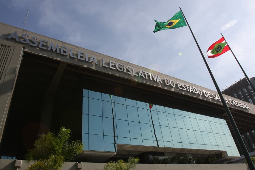 Deputados estaduais terão mais de R$ 11 milhões em emendas