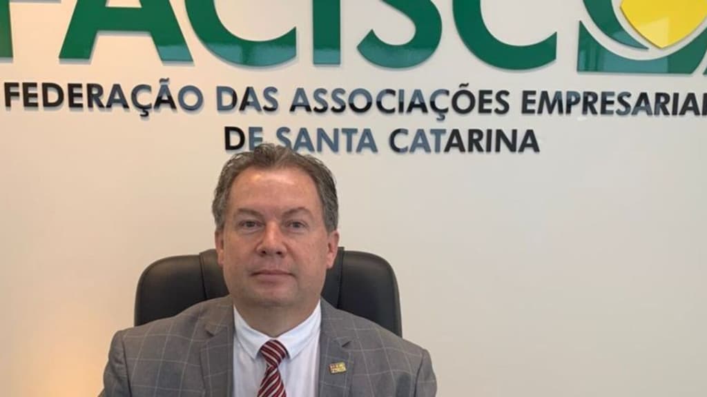 Empresário do Oeste lidera chapa única para presidência da Facisc