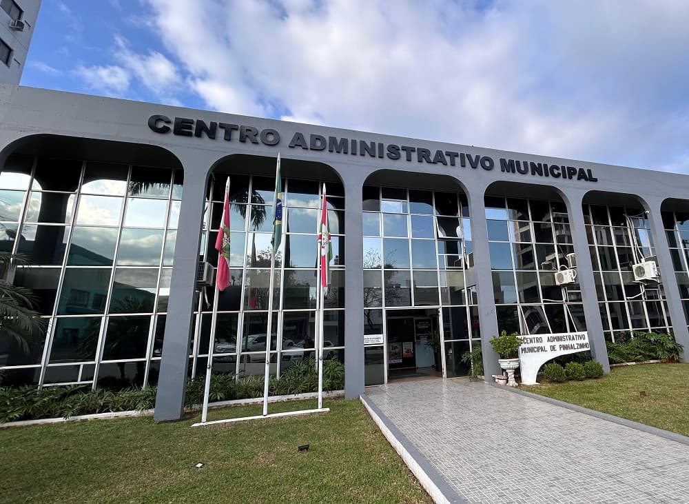 Pinhalzinho anuncia pacote de obras e investimentos de R$ 122 milhões para transformar infraestrutura e saúde