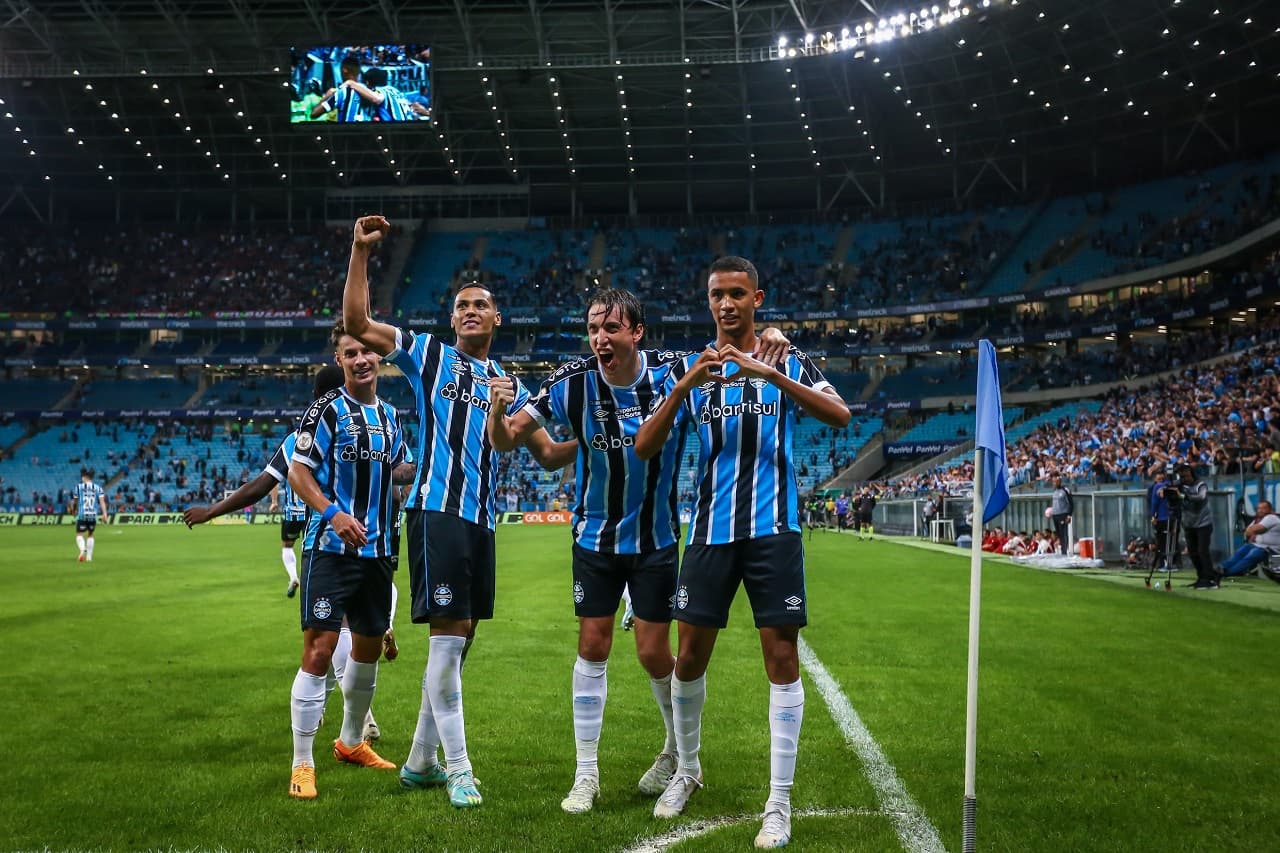 Não importa o santo, o que interessa é o milagre