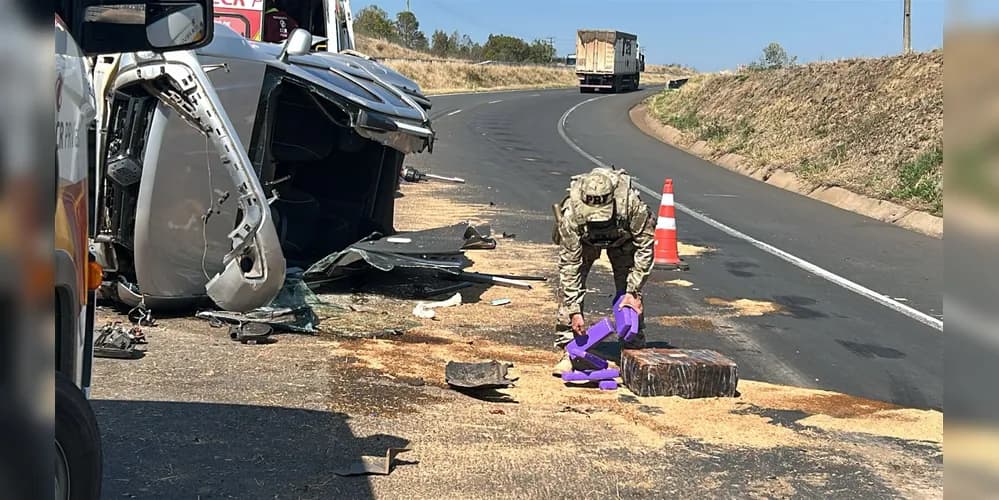 PRF encontra "pó" em tombamento de Renault