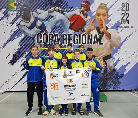 Taekwondo de Maravilha conquista quatro melhadas na Copa Regional Sul