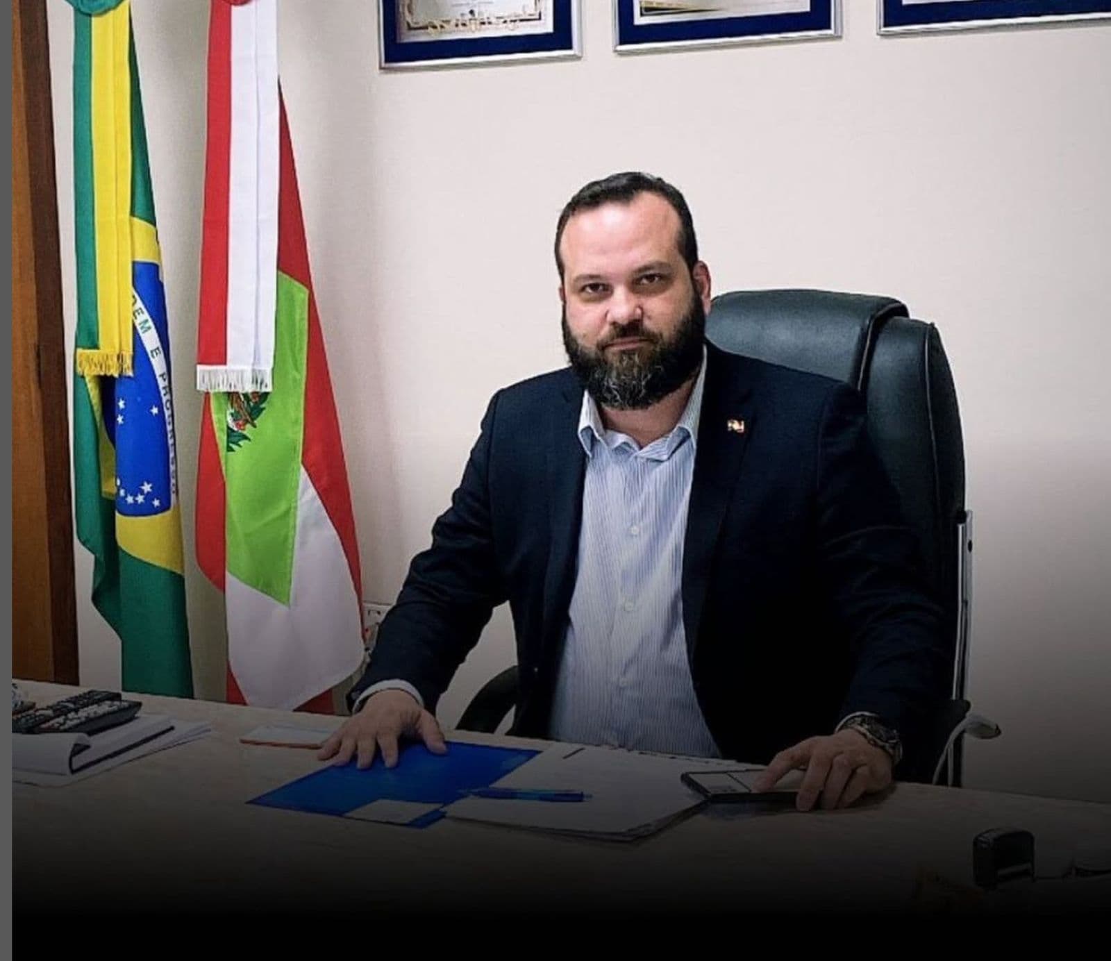 Policiais penais e agentes socioeducativos em estado de greve