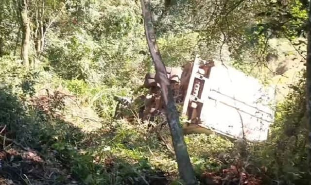 Minutos separaram dois sustos no mesmo lugar; assista