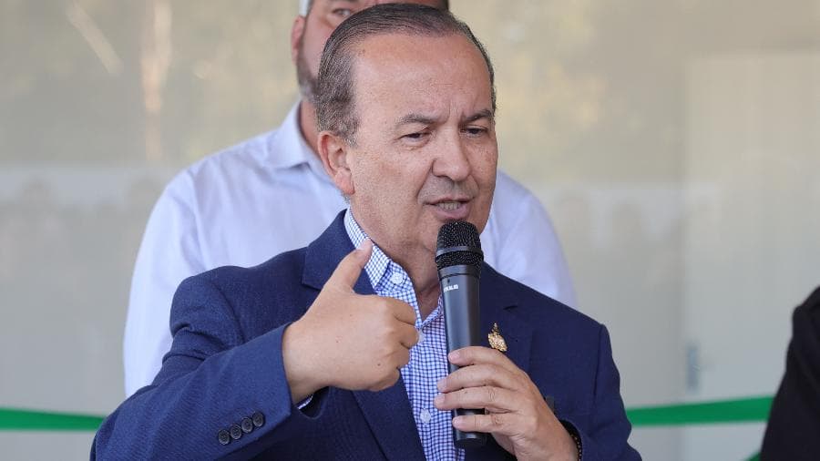 Jorginho busca com a reforma administrativa diminuir tensões dentro do governo