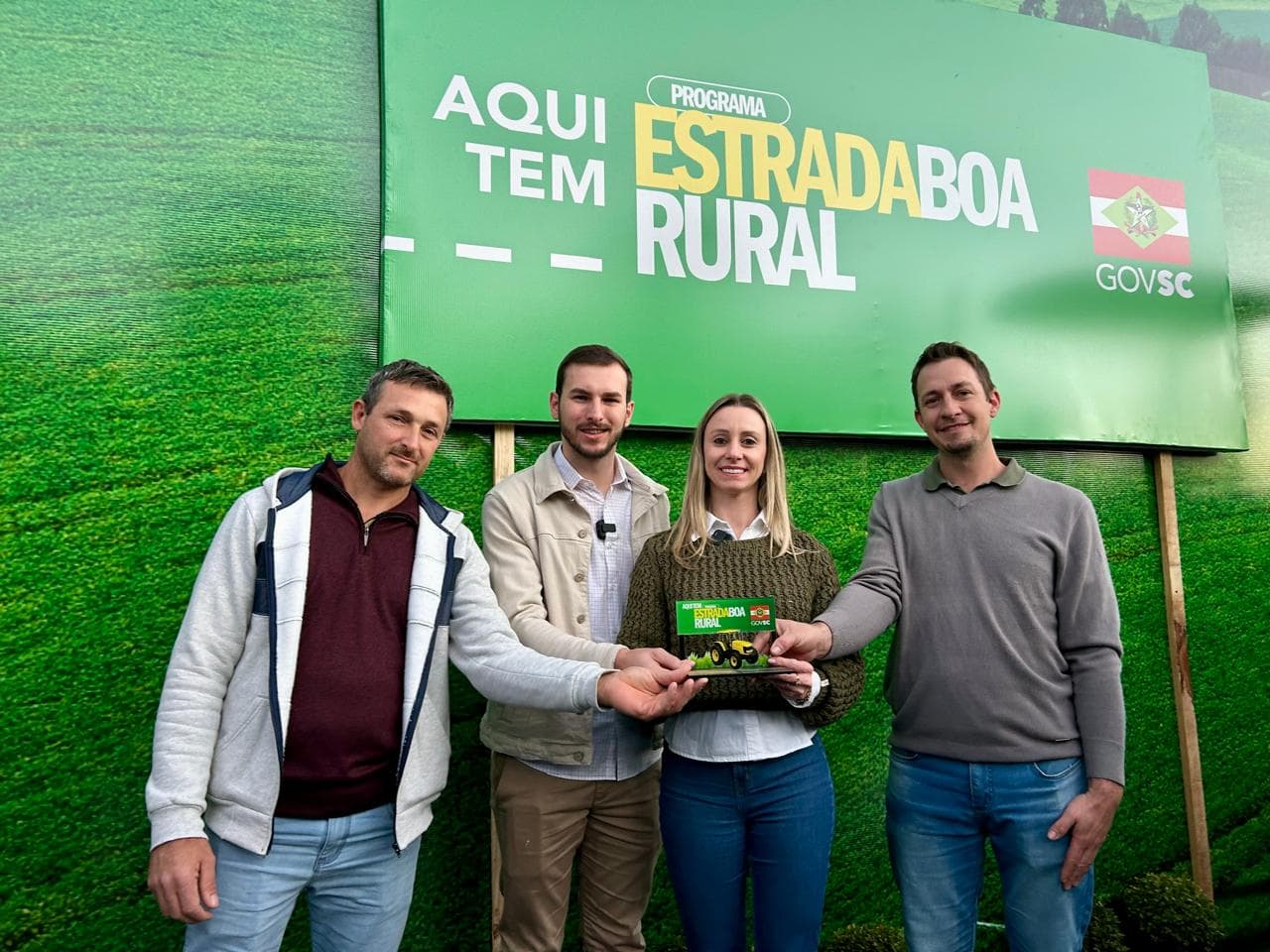 Modelo vai investir R$ 12 milhões em pavimentação de estradas rurais
