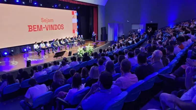 Chapecó sedia 25º Simpósio Brasil Sul de Avicultura