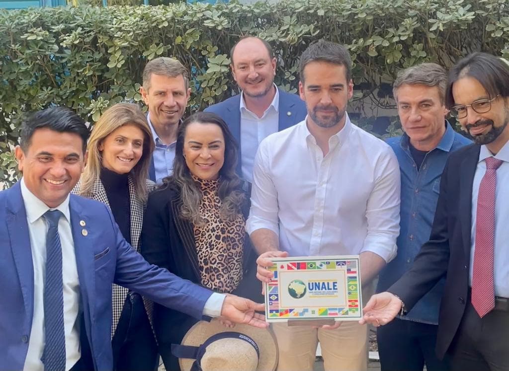 Mauro de Nadal  visita Expointer e participa de seminário da Unale