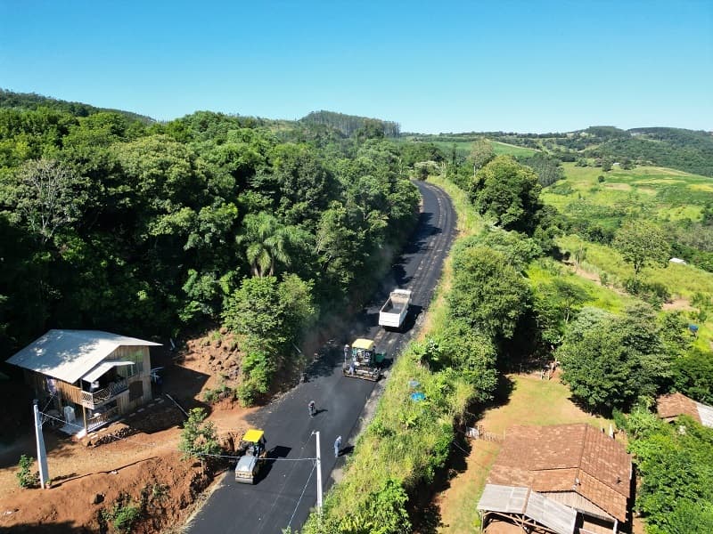 Prefeito de Serra Alta destaca conclusão da pavimentação de trecho no interior 