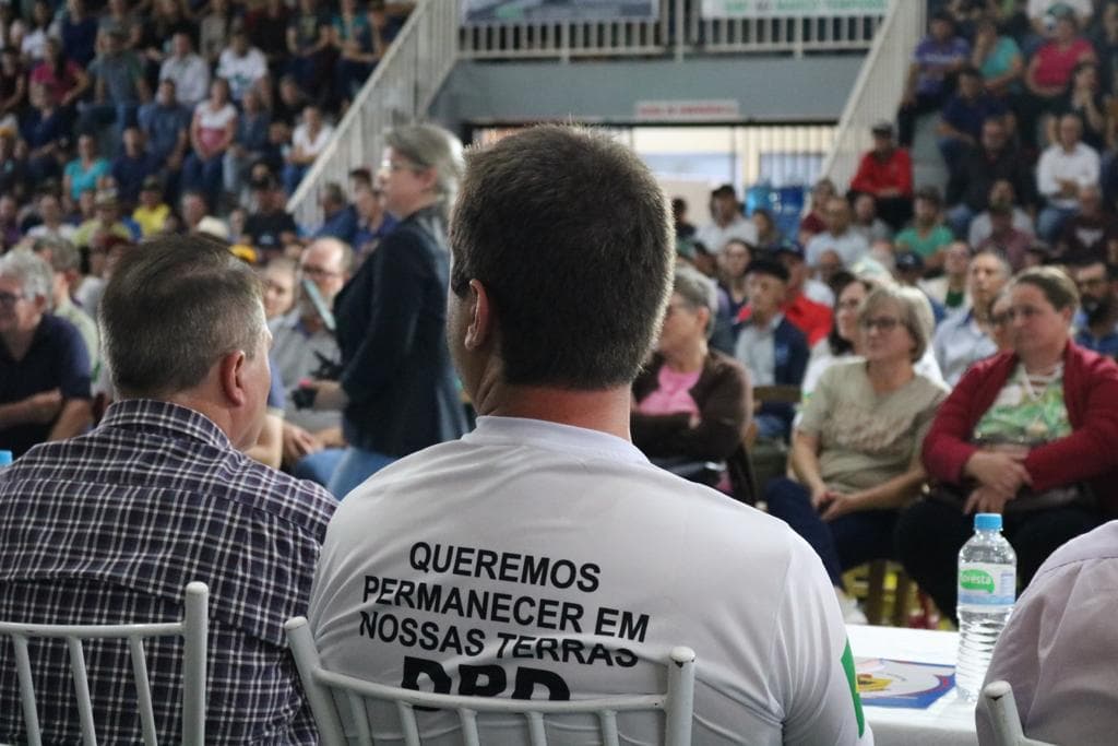 Luta por direitos de terras aflige agricultores 