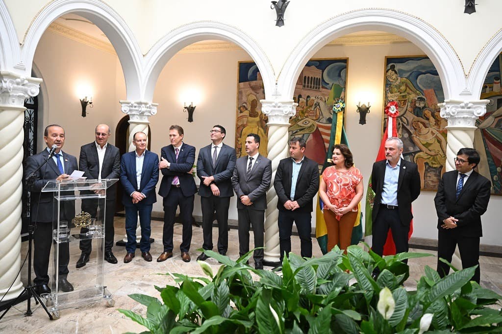 Santa Catarina firma primeira PPP da história