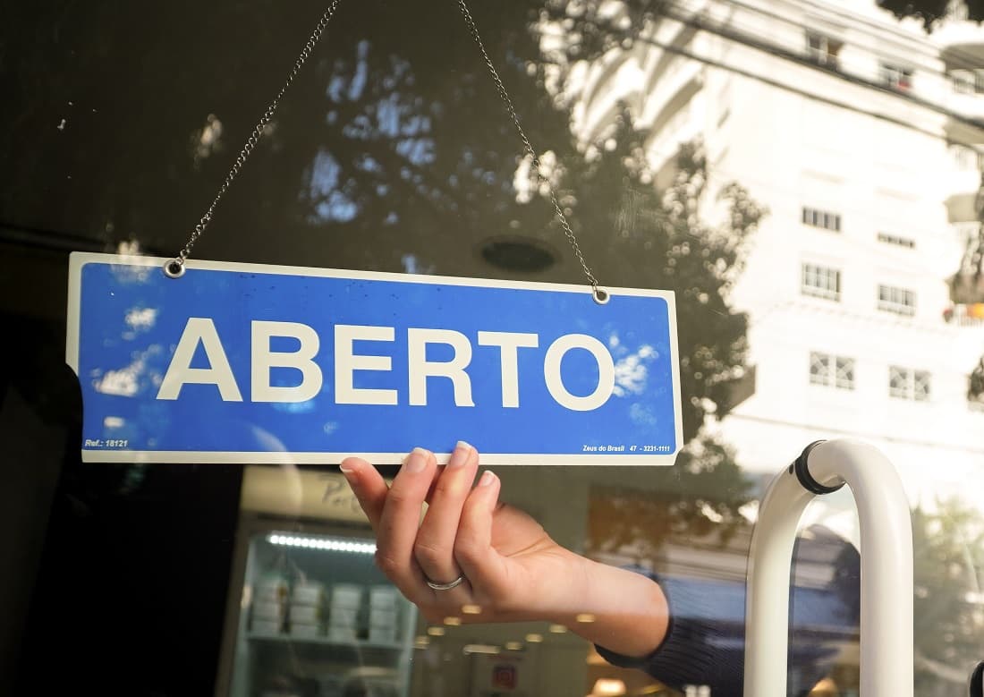 Empreendedores catarinenses poderão fazer abertura de empresas pelo WhatsApp