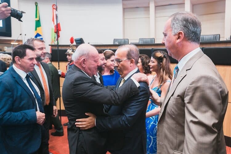 Governador Jorginho Mello e deputado Marcos Vieira serão homenageados no Carnaval de Joaçaba