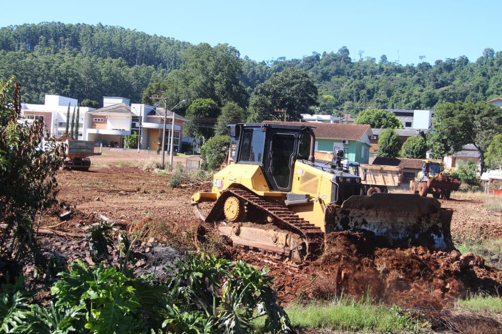 Município trabalha na base do Parque Municipal