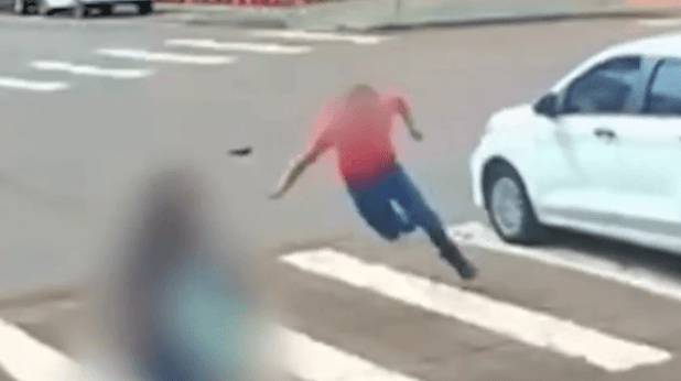 Morador é atropelado ao tentar correr pela faixa de pedestres