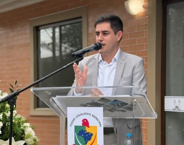 Vereador de Palmitos se manifesta após condenação judicial e confirma perda do mandato