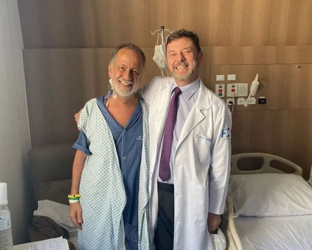 Paciente foi acompanhado pelo médico Vanderson Rocha (Foto: Instagram)