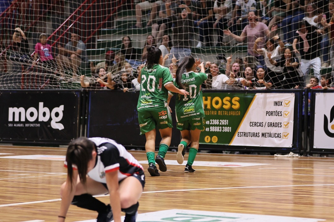 Semifinais eletrizantes lotam o Centreventos e definem os finalistas da 32ª Taça RCO