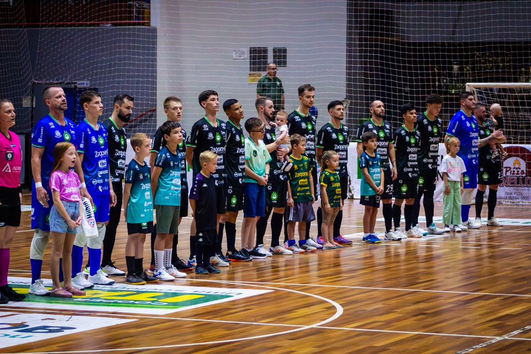 Pinhalense estreia na Copa SC em casa e aposta na força da torcida para largar com vitória