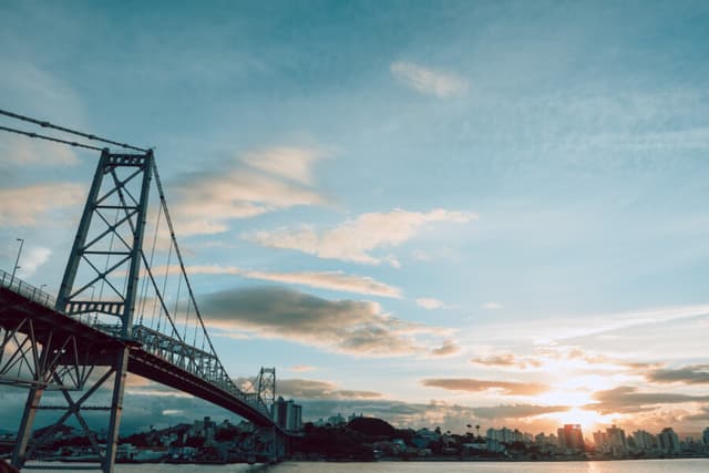 Alesc realiza sessão especial em homenagem aos 100 anos da Ponte Hercílio Luz