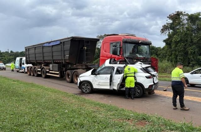 Violenta colisão mata criança; pai seguia logo atrás