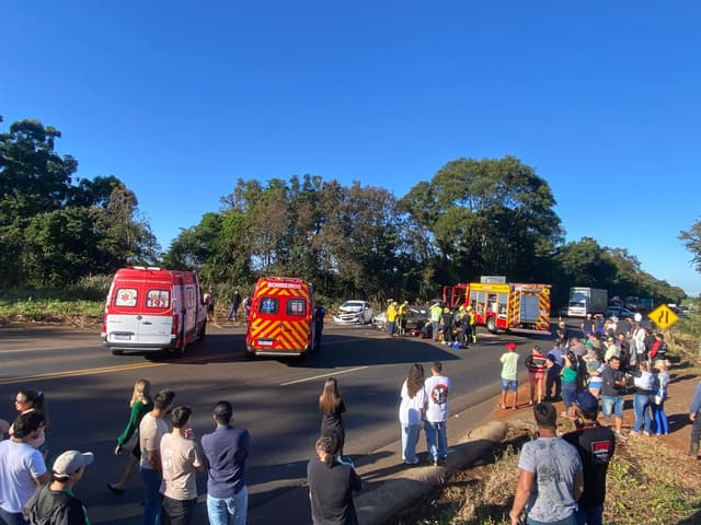 Grave colisão na SC-480 mobiliza helicóptero e deixa mulher ferida em Chapecó