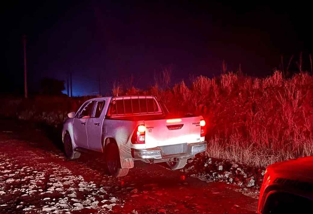 PM encerra fuga de Hilux furtada no Uruguai