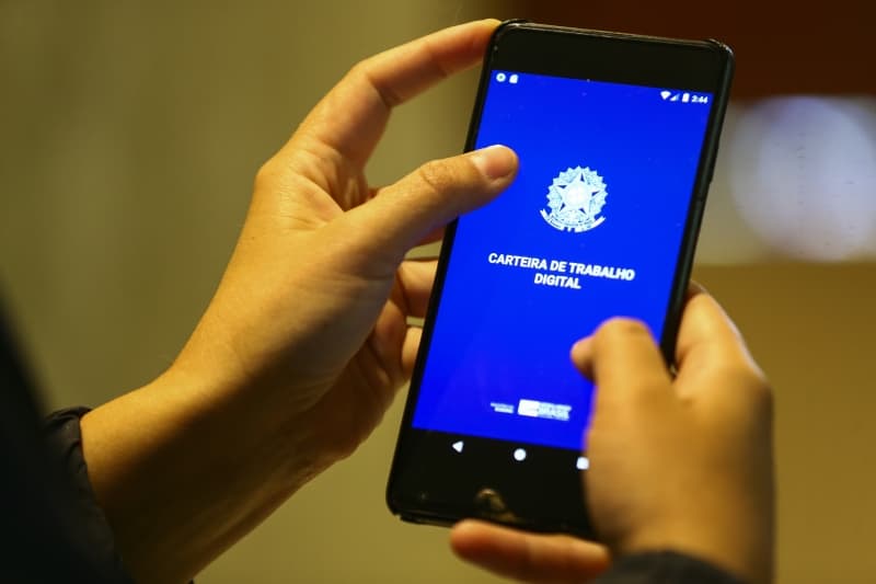 Proposta de fim da escala 6x1 mobiliza entidades empresariais em Santa Catarina