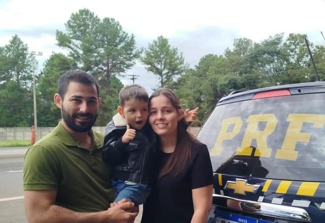 PRF salva menino engasgado com bala