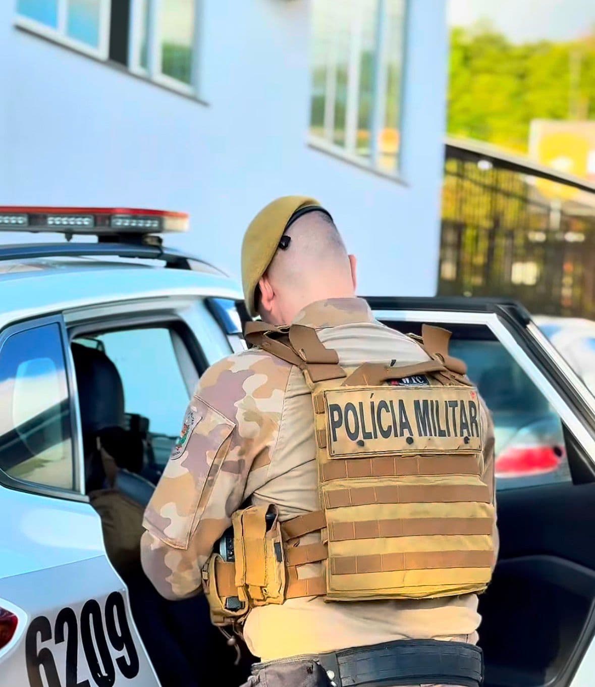 Pai entra na casa da ex e leva bebê de 5 meses