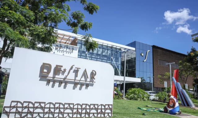 Recuperação de Bolsonaro avança após cirurgia e equipe médica destaca evolução positiva