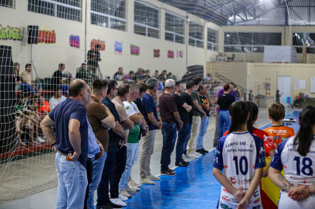 32ª Taça RCO de Futsal inicia com ginásio lotado e jogos disputados em Nova Erechim