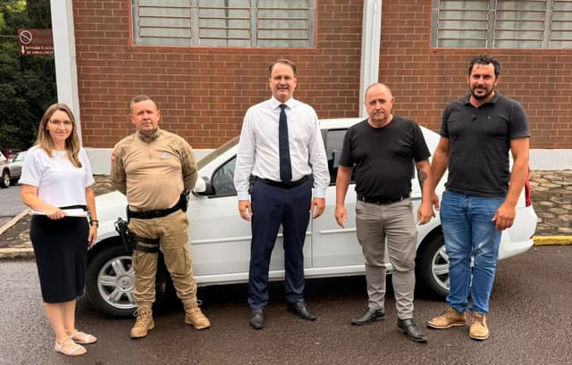 Automóvel doado pelo Judiciário reforça frota do município de Sul Brasil